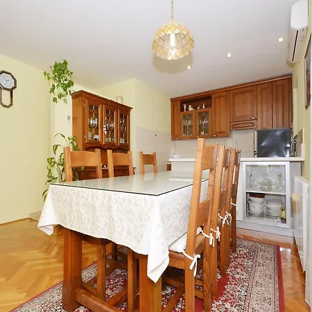 Apartment Vukadin Trogir