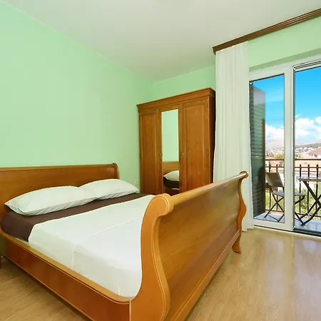 Vukadin Apartment *